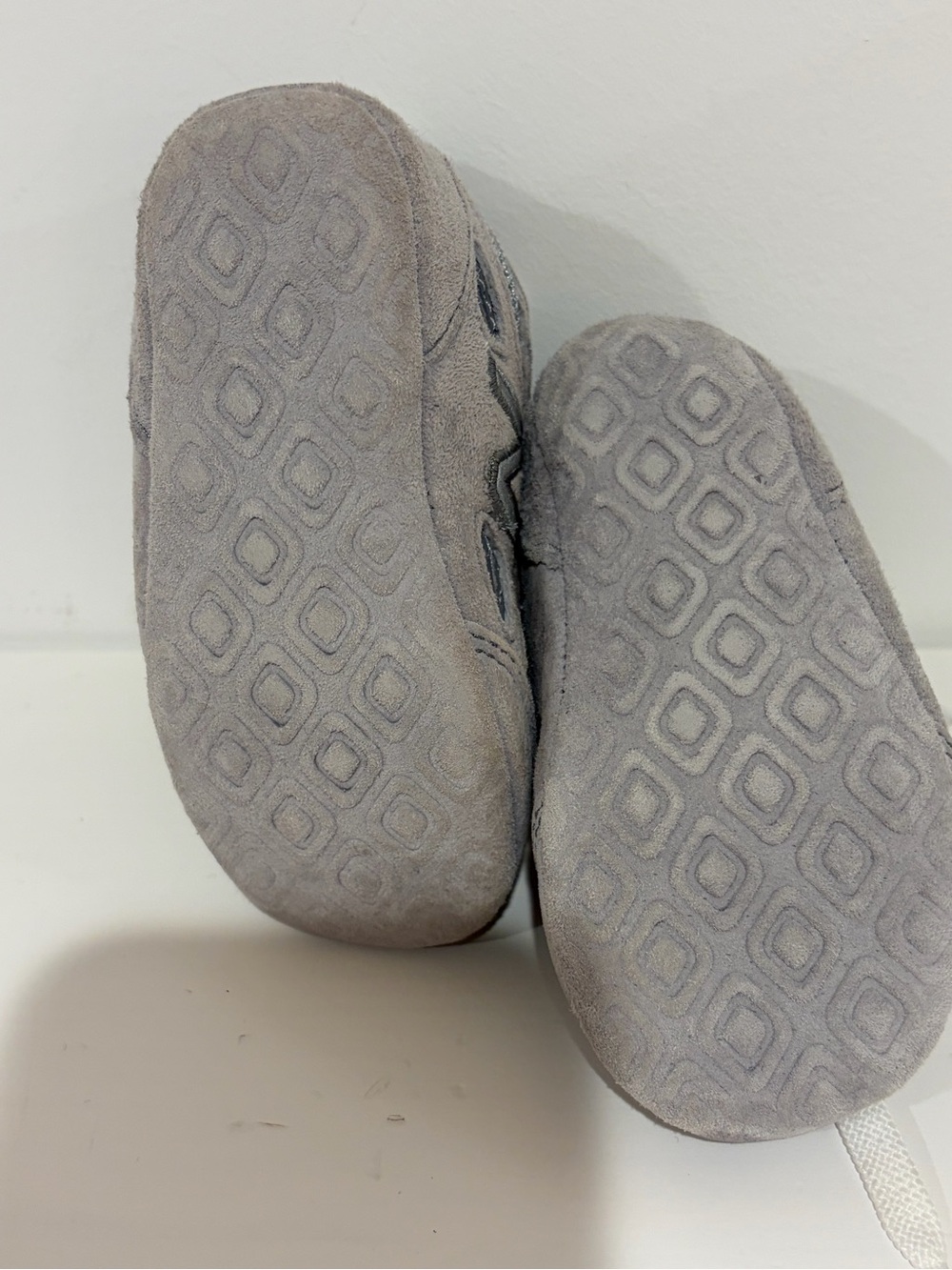 New Balance Kids Gray Suede Mesh Sneakers - Picture 5 of 10